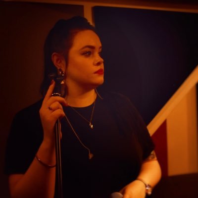 Profile Picture of Jodie Burge (@JBirdd) on Twitter