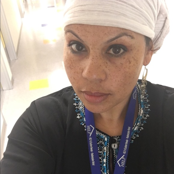 Profile Picture of Taombi Mushett (@ibmoat) on Poshmark