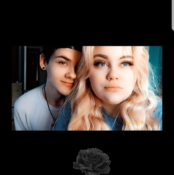 Profile Picture of Tyler Carnes (@tyler_carnes) on Poshmark