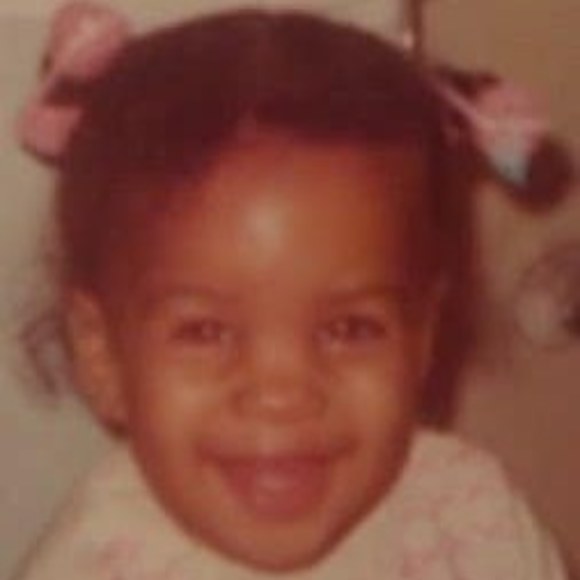 Profile Picture of Marla Joseph (@lbpoly88) on Poshmark