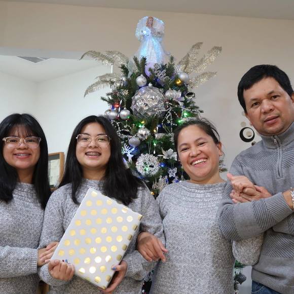 Profile Picture of Lorna Dayday (@ld098) on Poshmark