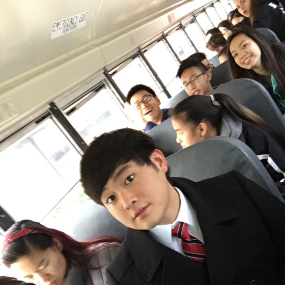 Profile Picture of Nick Andrade (@nick10a17) on Poshmark