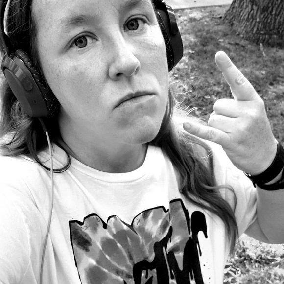 Profile Picture of Suzanne Koehne (@zanne777) on Poshmark