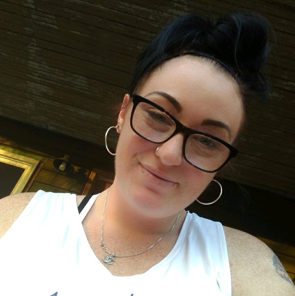 Profile Picture of Amanda Mccarson (@smithwyfe318) on Poshmark