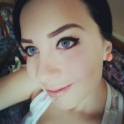 Profile Picture of Alexandra Proulx (@alexxiie93) on Twitter