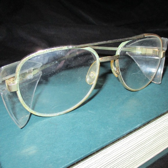 Profile Picture of Destiny Tveter (@spiritfaries101) on Poshmark