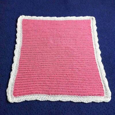 Profile Picture of Paula Page (@KnittingSailor) on Twitter
