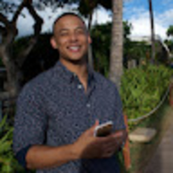 Profile Picture of Alvin Nguyen (@alvinnguyen02) on Poshmark
