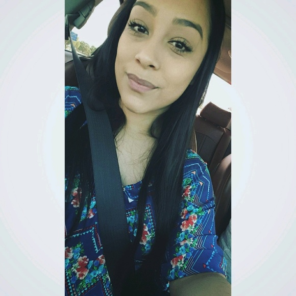 Profile Picture of Lily Turrubiates (@lily_t_) on Poshmark