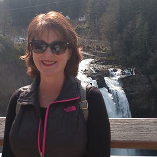 Profile Picture of Jenny Dufner Anderson (@jenny.dufnerbrodin) on Facebook