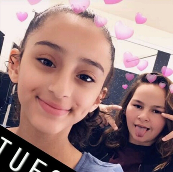 Profile Picture of Angelina Cervera (@angelinabihhh) on Poshmark