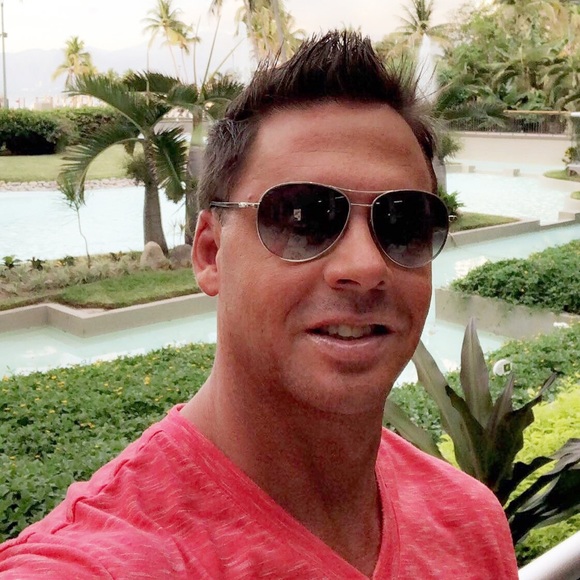 Profile Picture of Scott Foster (@rockstarscott) on Poshmark