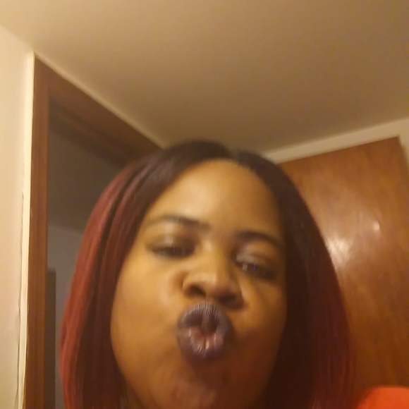 Profile Picture of Candice n Torrence (@candicecan) on Poshmark