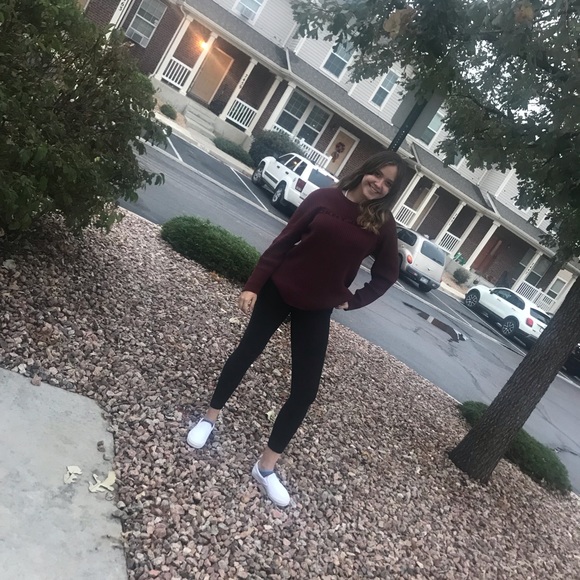 Profile Picture of Gabriella Murray (@gmurray30) on Poshmark