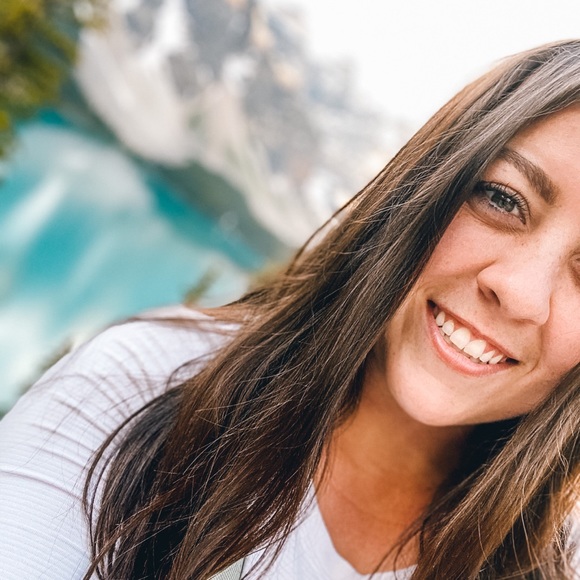 Jessica Saigeon - Poshmark Profile Picture of Jessica Saigeon (@jessicasaigeon) on Poshmark