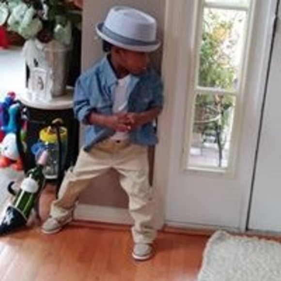 Profile Picture of Clarise Brice-lassiter (@cmlassiter) on Poshmark