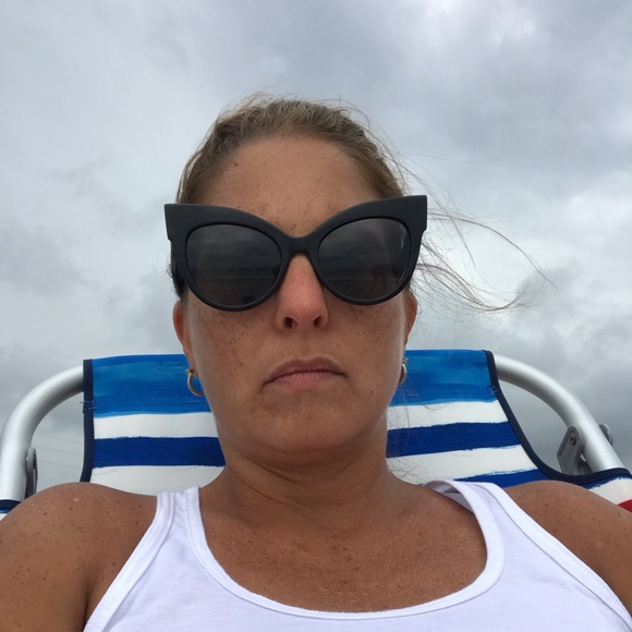 Profile Picture of Heather Blevins (@blevins1497) on Poshmark