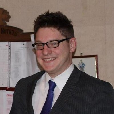 Profile Picture of Jonathan Searle (@TextMedic) on Twitter