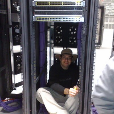Profile Picture of מייק - Mike (@Null_Route) on Twitter