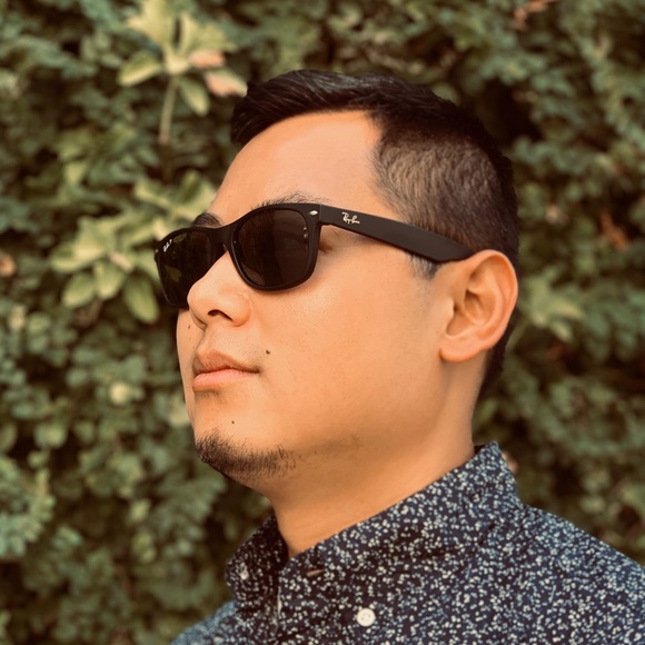 Profile Picture of Julian Tiangco (@quasimot0) on Poshmark
