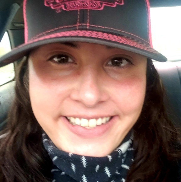 Profile Picture of Andre Holdsworth (@andredonn) on Poshmark