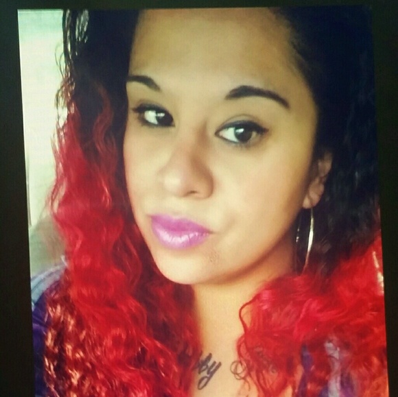 Profile Picture of Tandy Disque (@tmolina17) on Poshmark