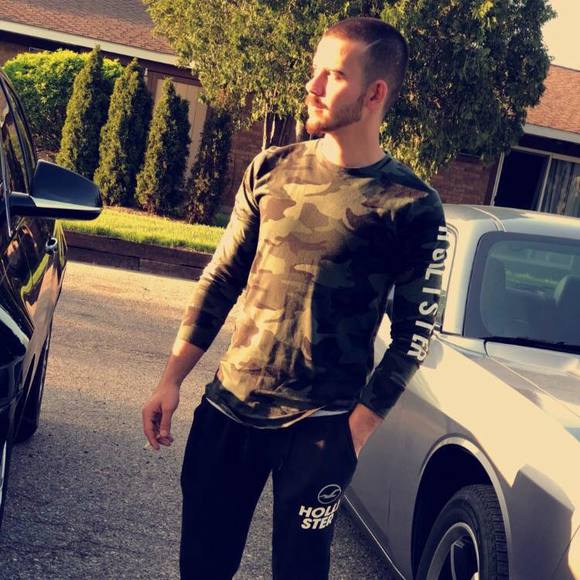 Profile Picture of Abood Janabi (@aboodjanabie) on Poshmark