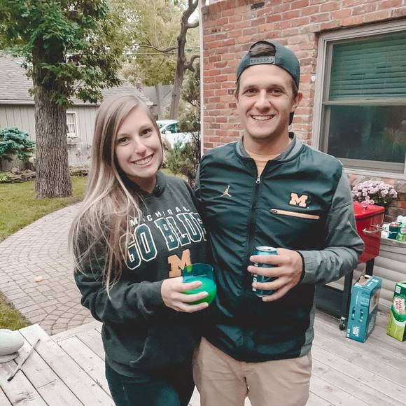 Profile Picture of Andrea Fritz (@andreafritz) on Poshmark