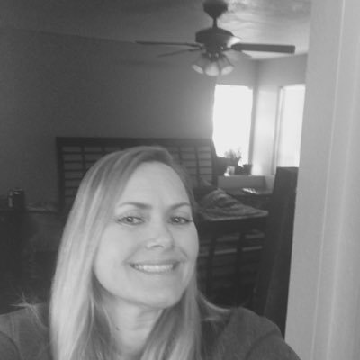 Profile Picture of Kim Clark-Barr (@kimclarkbarr) on Twitter