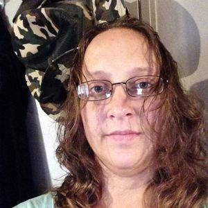 Profile Picture of Crystal Sawyer (@cjtsawyer83) on Myspace