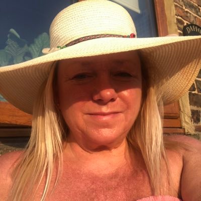 Profile Picture of Lisa (@lisa_jc2109) on Twitter