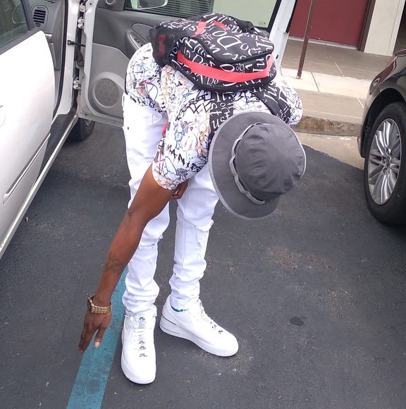 Profile Picture of Deshunta Hayes (@deshuntahayes) on Poshmark