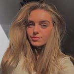 Profile Picture of 𝐶𝐿𝐴𝑅𝐴 𝐵𝐸𝑁𝐷𝐼𝑋 𝐴𝐿𝐵𝑅𝐸𝐶𝐻𝑇𝑆𝐸𝑁 (@clara_albrechtsen) on Instagram