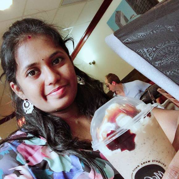 Profile Photo of Jayanthi Jaya (@jayanthijaya) on Poshmark