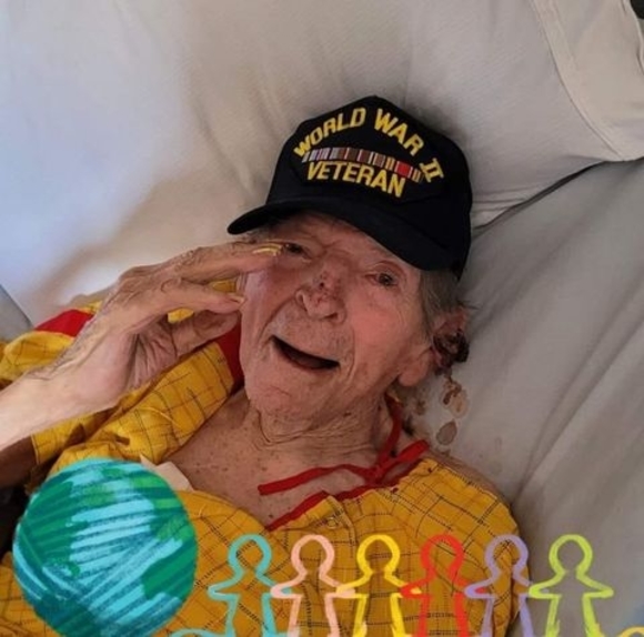 Teresa Pierret - Poshmark Profile Picture of Teresa Pierret (@teresapierret) on Poshmark