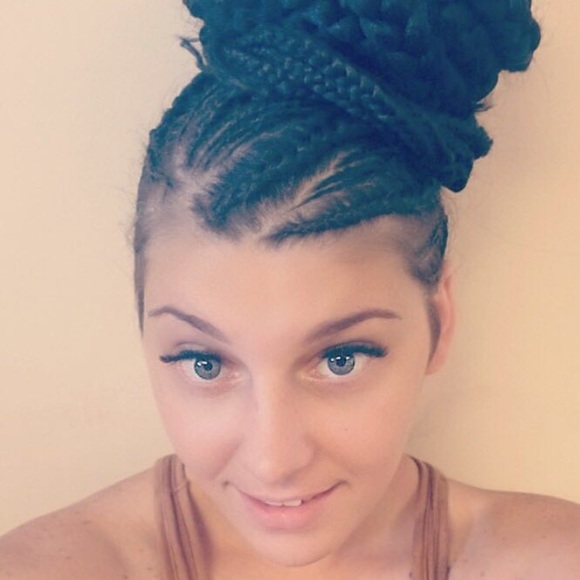 Profile Picture of Erica Keith (@p0p0ut_sport) on Poshmark