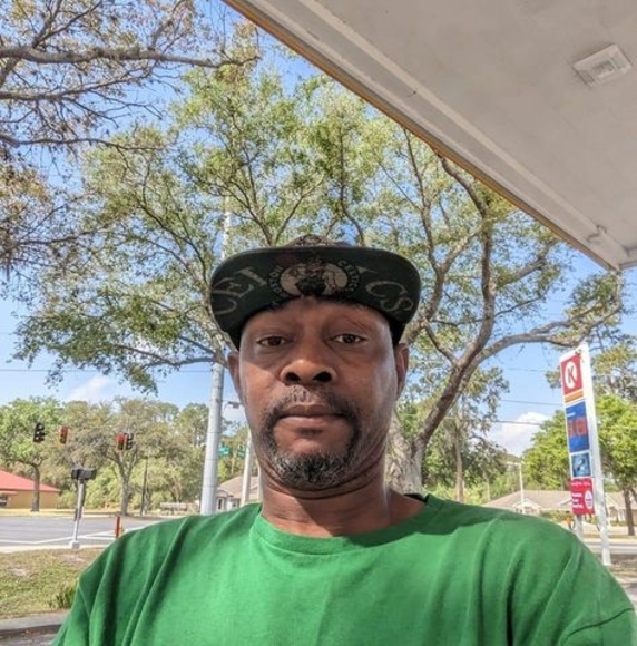 Profile Picture of Clemon Maddox (@maddoxclemon) on Poshmark