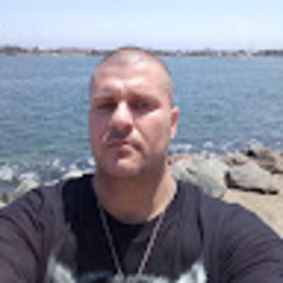 Profile Picture of Thomas Brundige (@thomaszbrundige) on Poshmark