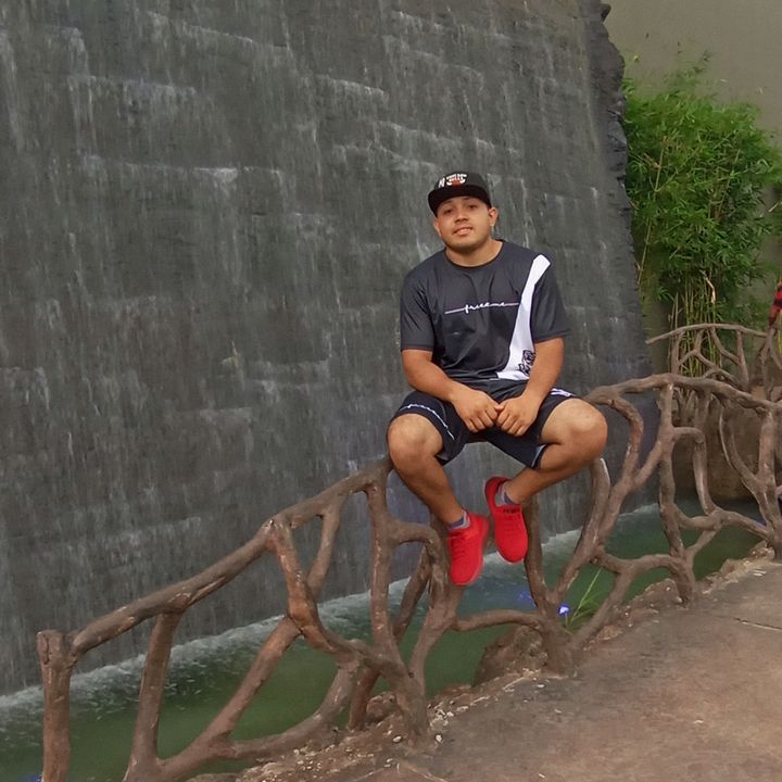 Profile Picture of William Batres (@williambatres) on Tiktok