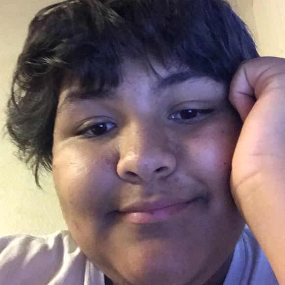 Profile Picture of Cesar Uribe (@cesarjuribe) on Poshmark