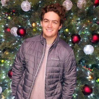 Profile Picture of Thomas McCarty (@Tlomz27) on Twitter
