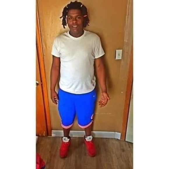 Profile Picture of Carl Hubbard (@carlhubbard) on Poshmark