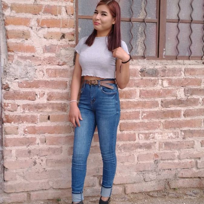 Profile Picture of Cris (@cristalolvera05) on Tiktok