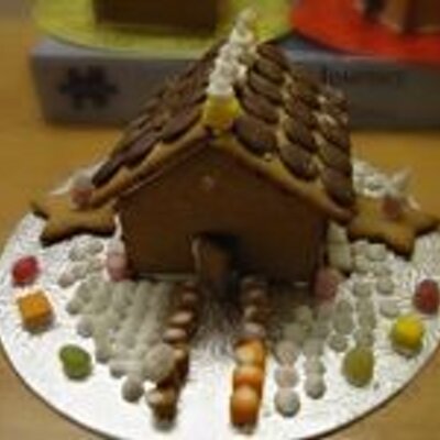 Profile Picture of Lynda Hopper (@Jeanstoquesd948) on Twitter