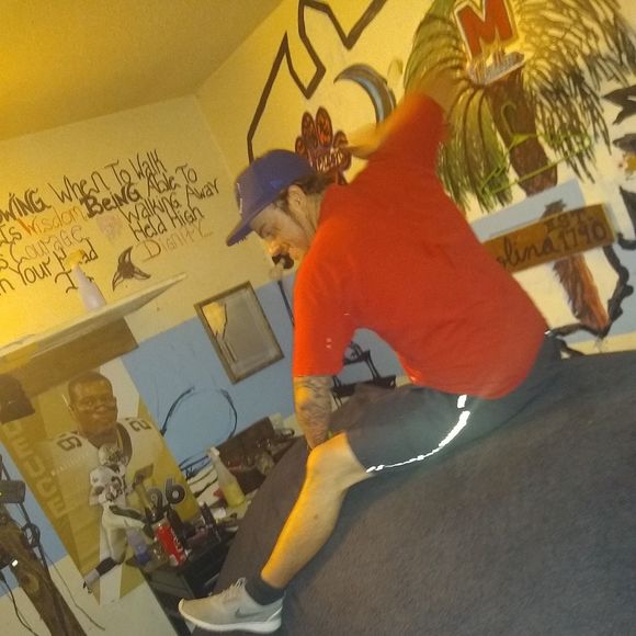 Profile Picture of Eric Abbott (@tha5king1989) on Poshmark