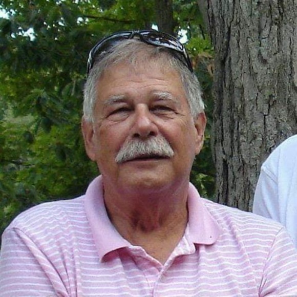 Profile Picture of Angela Clouser (@angelaclouser) on Poshmark