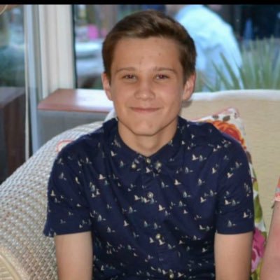 Profile Picture of Nick Winfield (@nick_winfield3) on Twitter