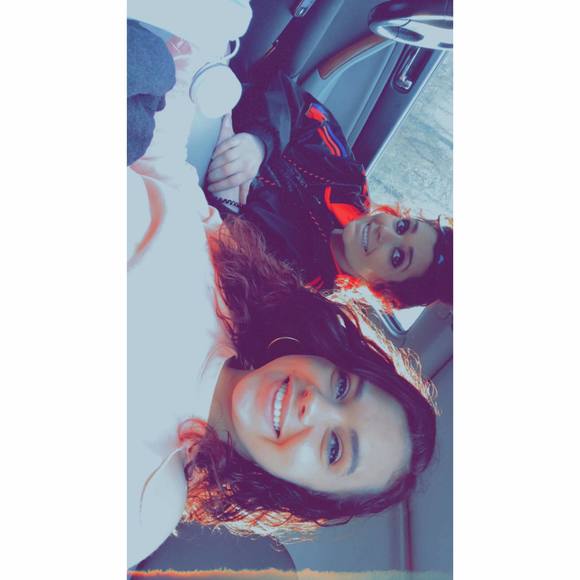 Morgan Perritt - Poshmark Profile Picture of Morgan Perritt (@mperritt2001) on Poshmark