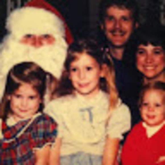 Profile Picture of Michael Andersen (@mickey942) on Poshmark