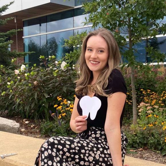 Profile Picture of Cassondra Smith (@ccassie77) on Poshmark